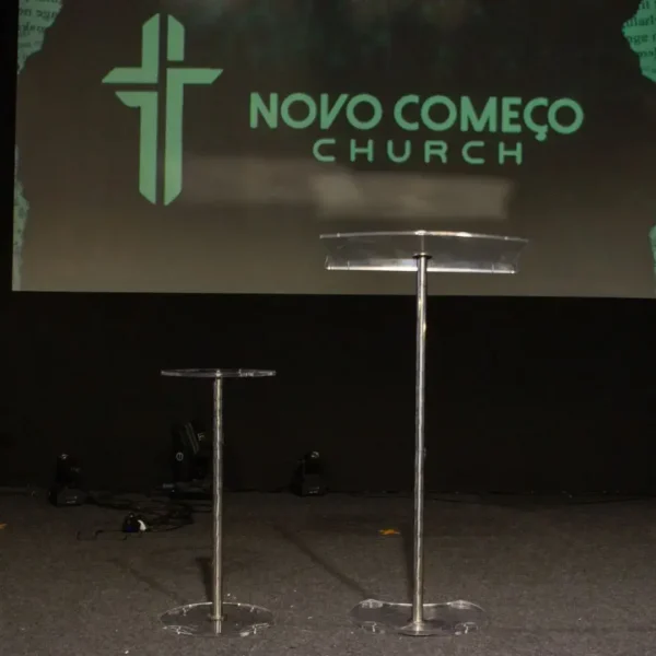 Púlpito Hillsong e Mesa Clean de Aço Inox e Acrílico